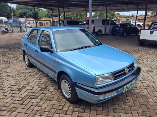1993 Volkswagen Jetta photograph 2