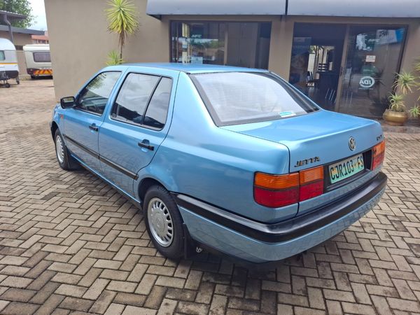 1993 Volkswagen Jetta photograph 3